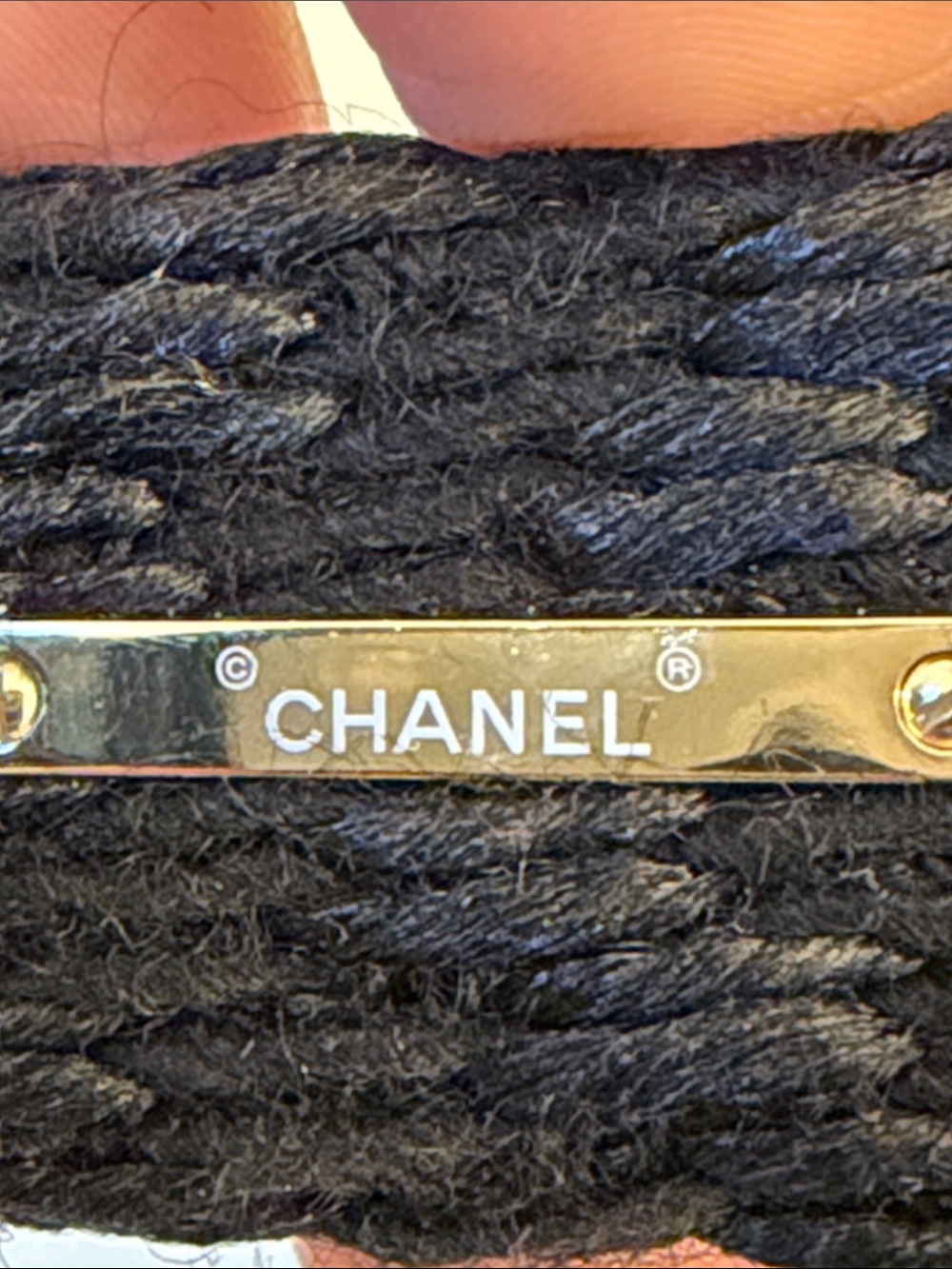 CHANEL Black Sunglasses with Gold CC Tweed Temples - Picture 5 of 8